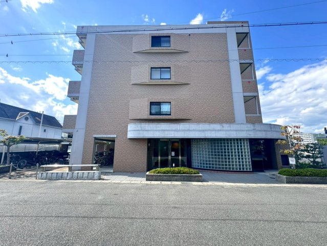 ◆２０２５年９月リフォーム完了◆全居室収納スペース付き◆2沿線以上利用可能◆グラン・コート宇治東