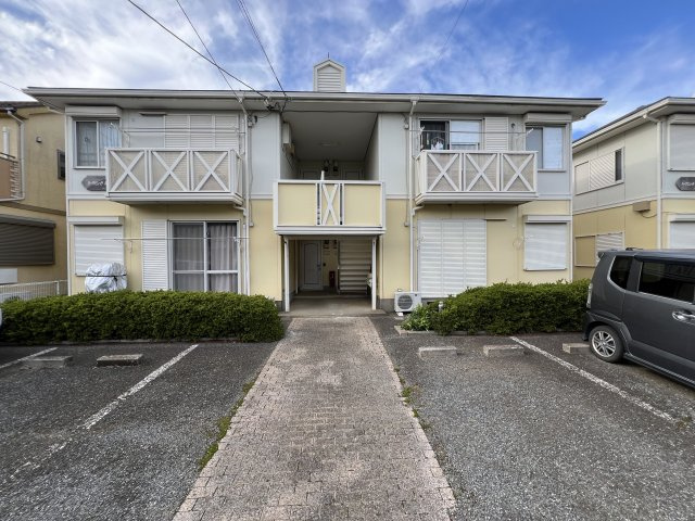 パークビレッヂA号棟の外観