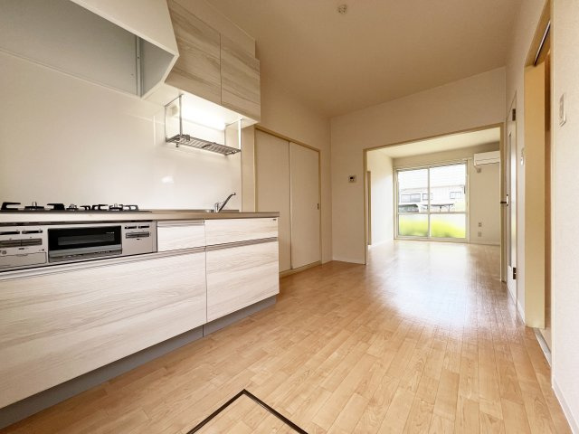 パークビレッヂA号棟の居間・リビング