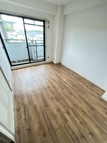 グランドメゾン池上Ⅱの居間・リビング|使いやすいリビングです