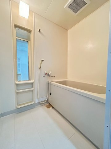 グランドメゾン池上Ⅱの浴室|ゆったり過ごせるお風呂です