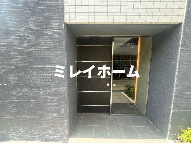 エスグランデ大森のエントランス