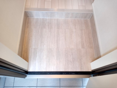 【エントランス】 | アンソレイエ