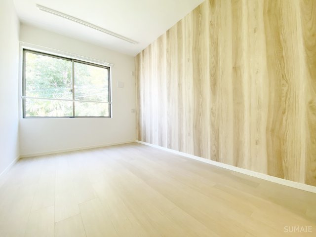 ＭＯＫーＴＥＲＲＡＣＥ西大宮　Ａ棟の寝室|木のぬくもりを感じる内装です☆