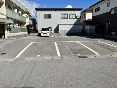 【駐車場】 | サンハイツ中川