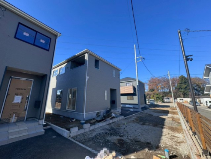 新築一戸建て 所沢市下富　全３棟の前面道路含む現地写真|協定道路があり車の出し入れスムーズ♪
