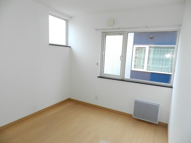 ハイツひとみ２０（左）の内装