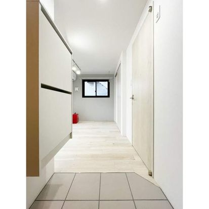 エスポワール門前仲町の玄関