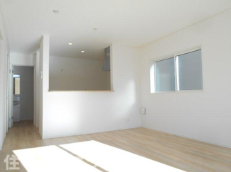 【居間・リビング】 | 福島市松川町新築一戸建て4棟 | ゆったり過ごせるリビングです