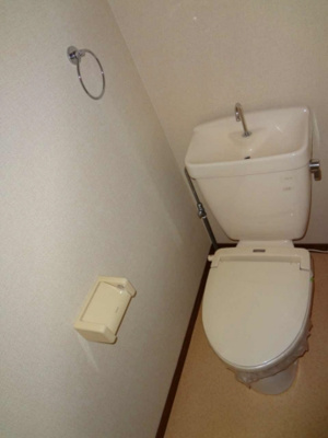 【トイレ】 | ルミエール八幡 | ※同建物同型別のお部屋