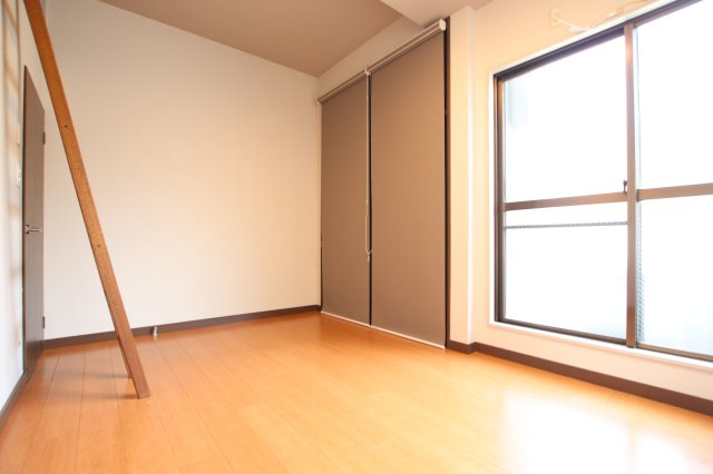 ルミナス町屋の居間・リビング