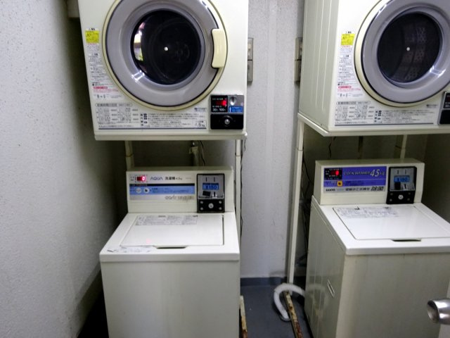 カルム甲子園のその他|コインランドリー