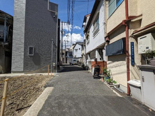 大阪市旭区中宮3丁目C号地　土地の前面道路含む現地写真