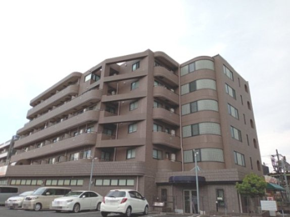 川崎市麻生区上麻生５丁目の賃貸マンションの外観