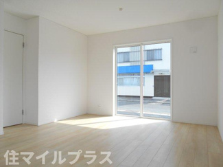 【居間・リビング】 | 福島市松川町新築一戸建て4棟 | 使いやすい居間です