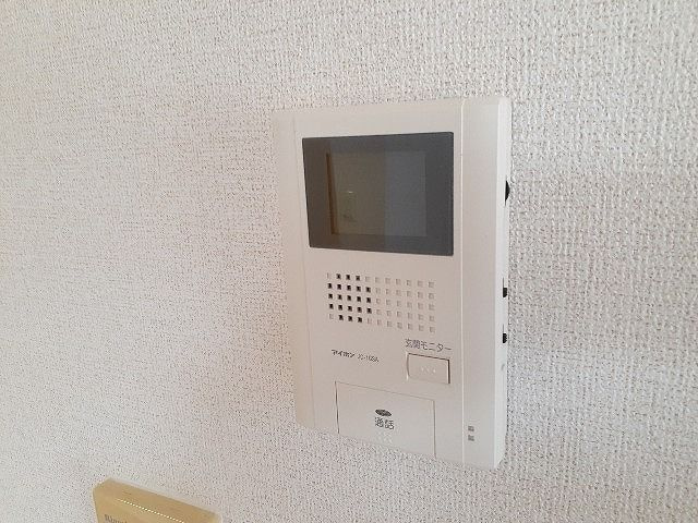 サンライト柳島のセキュリティ|モニター付きインターホンです