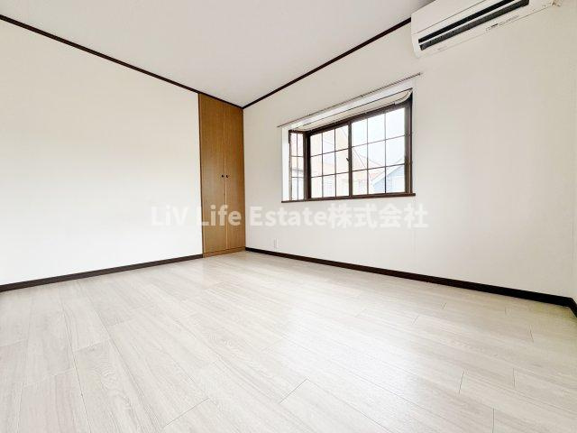 日美ハイムの洋室