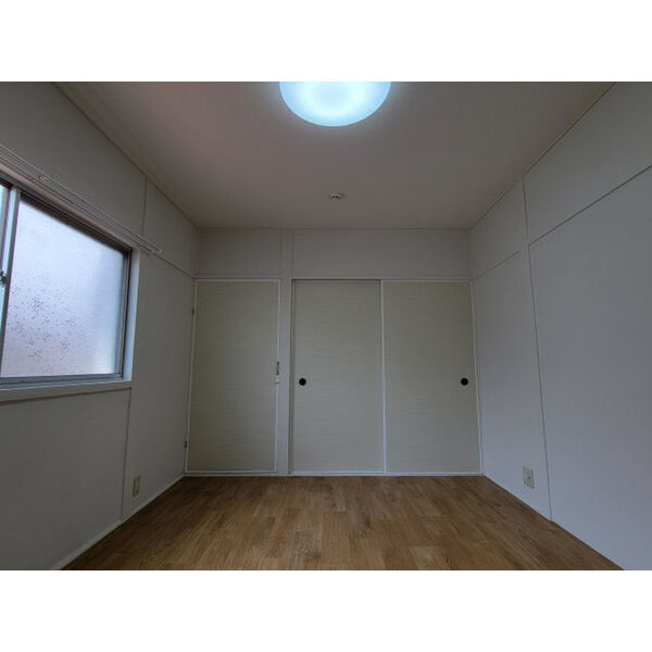 朝霧南町4丁目戸建の内装