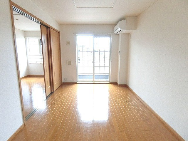 プリムローズＡの居間・リビング