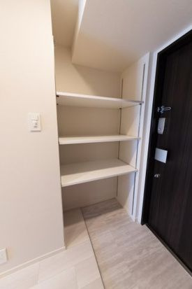 プラウドフラット浅草アベニューの玄関