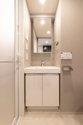 プラウドフラット浅草アベニューの独立洗面台