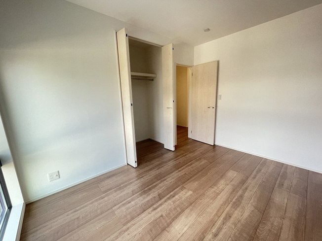 【洋室】 | 各務原市鵜沼朝日町4丁目