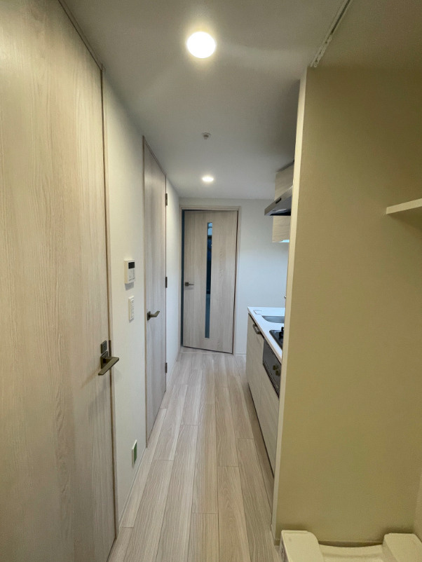 コンフォリア・リヴ博労町一丁目Ｑの玄関