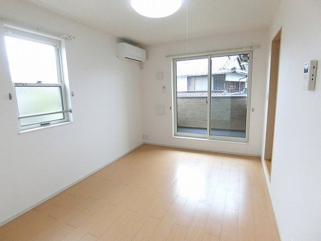 アクアコンフォートＡの居間・リビング