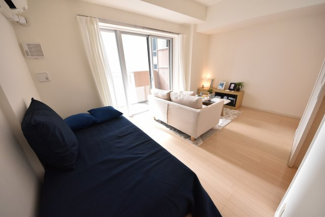 大阪市西区新町１丁目の賃貸マンションの居間・リビング