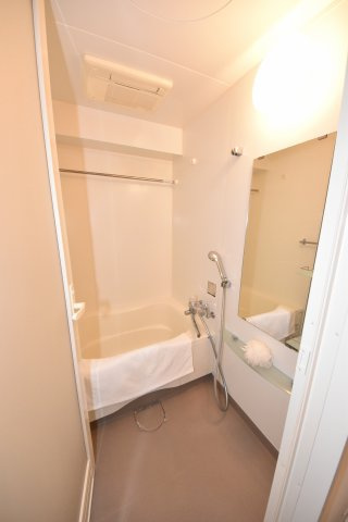 大阪市西区新町１丁目の賃貸マンションの浴室