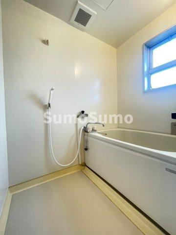 コーポかわらだの浴室