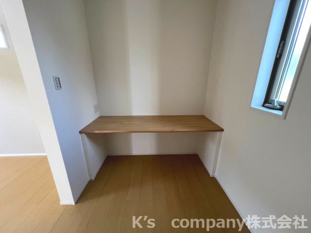 藤沢市辻堂東海岸1丁目　新築戸建　1号棟の内装|お子様の学習や在宅ワークにも活用できるスペースです♪