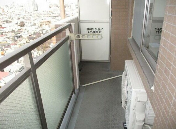 【バルコニー】