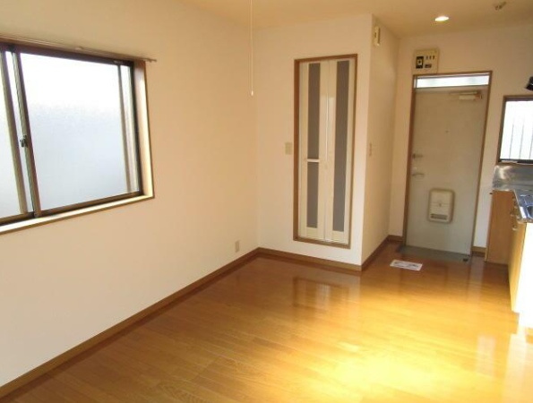 あけみ荘の玄関