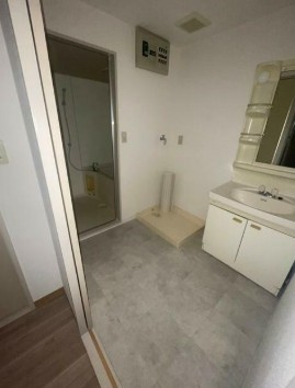 【設備】 | メゾンドール永塚 | 室内洗濯機置場。