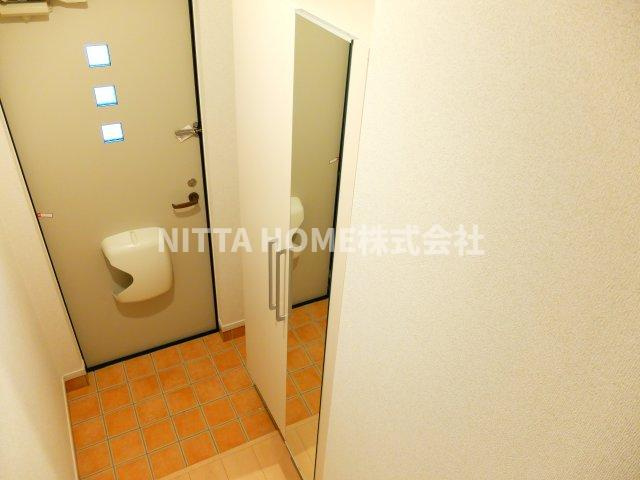 フレーシュの玄関|トールサイズのシューズボックスも完備○