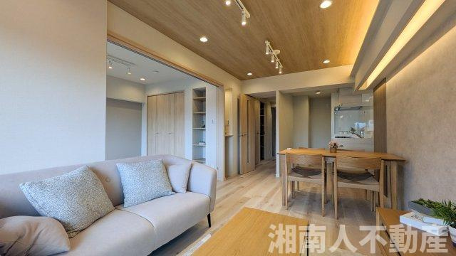 シーサイド片瀬江ノ島の居間・リビング|おしゃれなリビングです