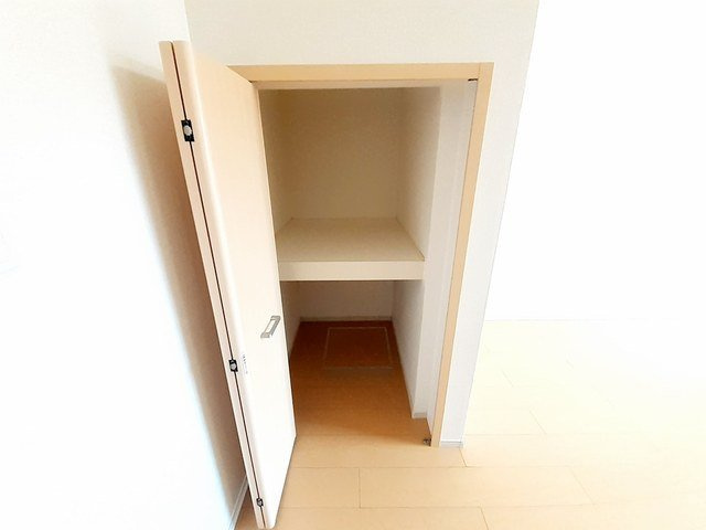 メゾンジャストＢの収納