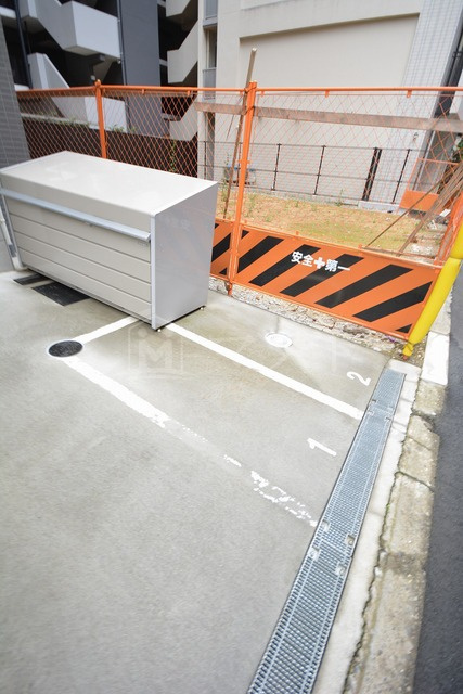 Ｍ・ＣＯＵＲＴ靭公園の駐車場