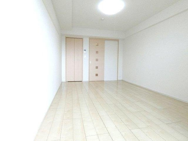 イースト　アヴェニューのその他