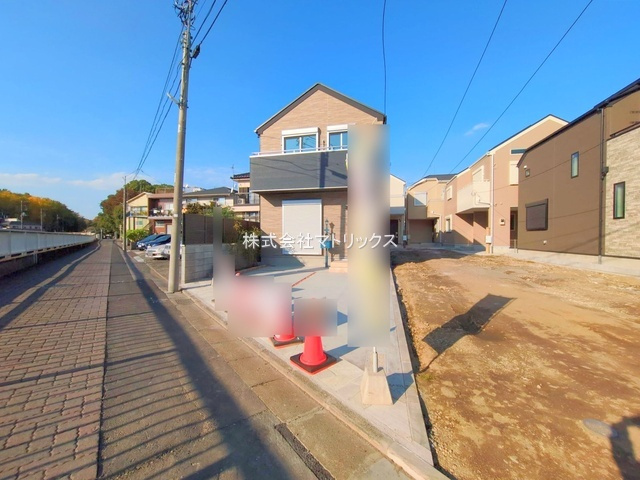 板橋区東新町2丁目　急行停車駅　耐震住宅　全9棟の前面道路含む現地写真