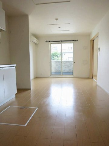 ソンレイルＳの居間・リビング