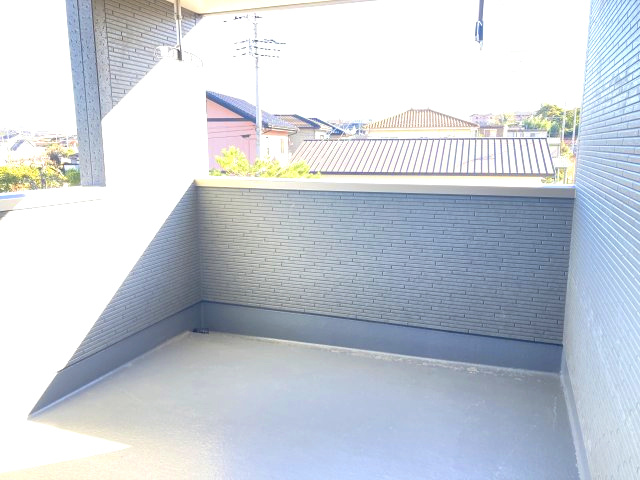 第3富士見町時沢　新築戸建　1号棟のバルコニー|洗濯物が沢山干せて便利なバルコニー付き♪