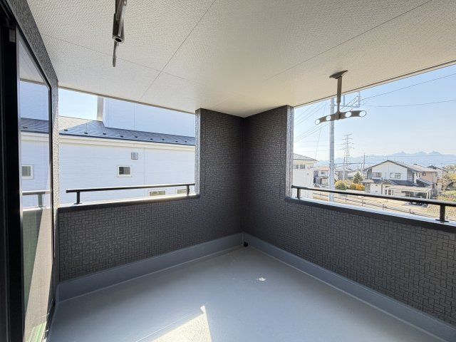 第3富士見町時沢　新築戸建　1号棟のバルコニー|洗濯物が沢山干せて便利なバルコニー付き♪