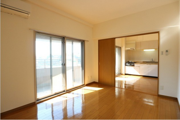 【居間・リビング】