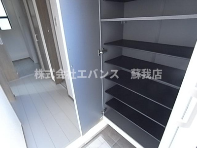 【エントランス】 | ナリトモ仁戸名E