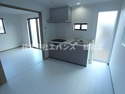 【居間・リビング】 | ナリトモ仁戸名E