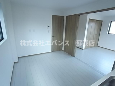 【寝室】 | ナリトモ仁戸名E