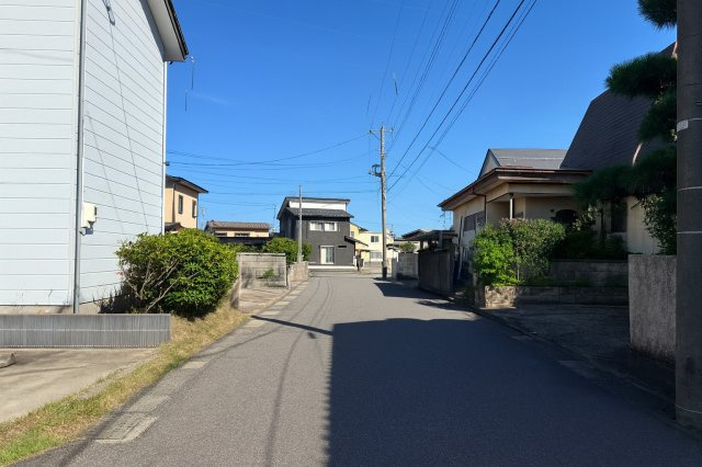 中央区山二ツ2丁目　土地の前面道路含む現地写真|前面道路は新潟市道です