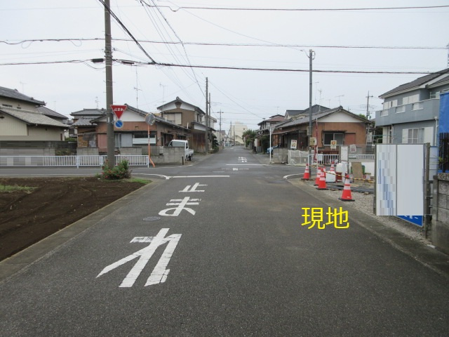 【仲介手数料無料】新築戸建　深谷市東方町4-20-28（全1棟）の前面道路含む現地写真